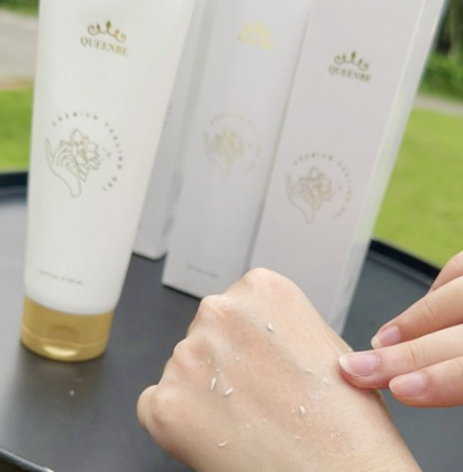 Kem tẩy da chết cao cấp Queenbe preminum (Thùng 50 lọ)