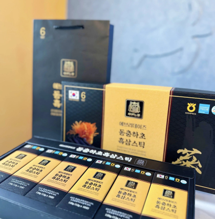 Nước hắc sâm đông trùng hạ thảo Nature Farm 60 gói x 12g (Thùng 10 hộp)